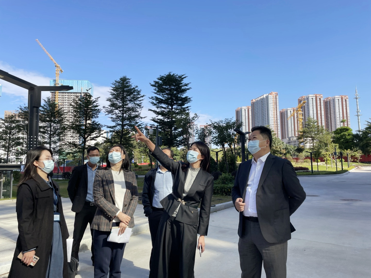 深圳市龙华区副区长赵妍妍带队调研翰宇药业